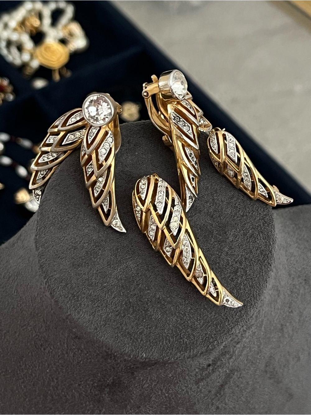 Auth Vintage Christian Dior By Kramer 1950s Wing Two-Tone Brooches Earrings Set